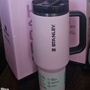 Messi GOAT 40oz Stanley Light Pink Freeflow Quencher